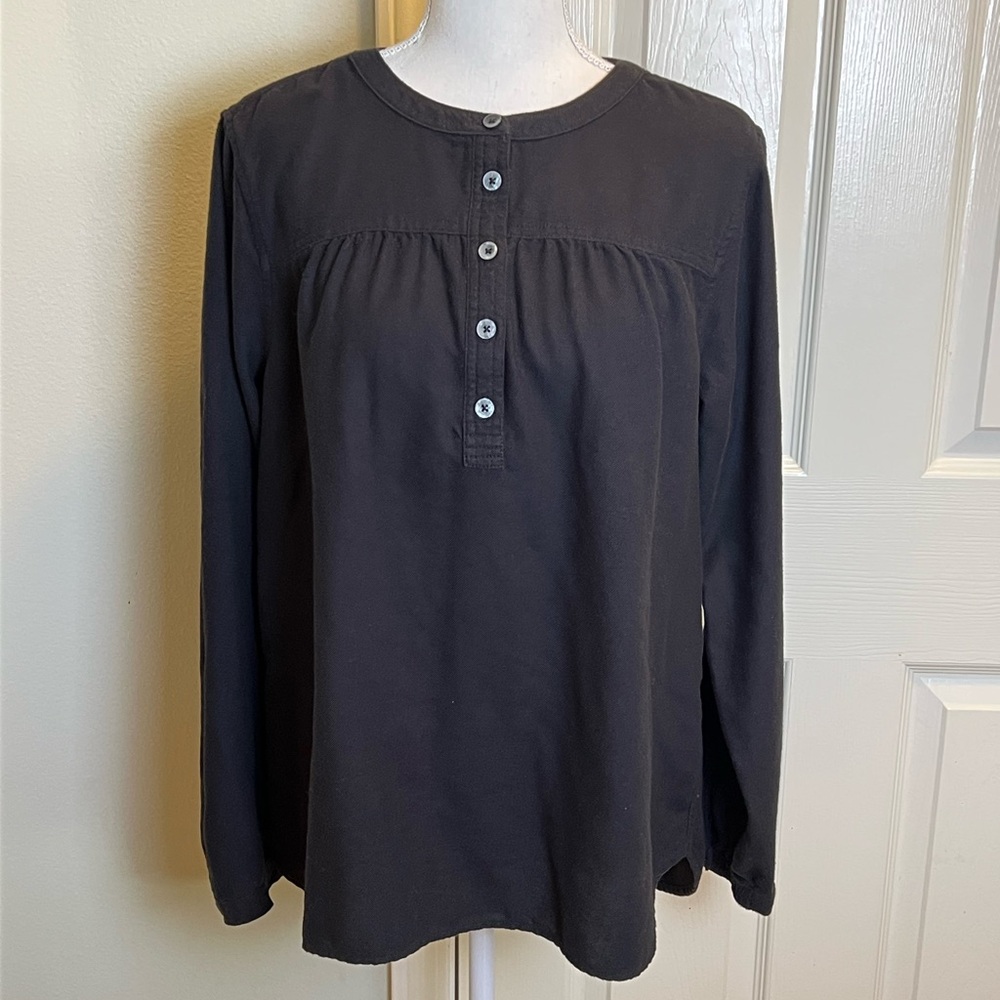 Duluth Trading Co. Lightweight Flannel Henley Style Top